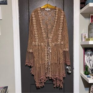 Gorgeous ADORE lace shawl / sweater